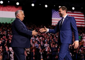 Semana incómoda para James Vance