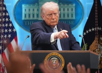 Trump aplaza dos semanas su amenaza de ataque letal a Irán; aquí las condiciones