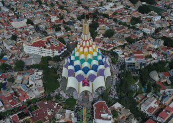 Víctimas de La Luz del Mundo denuncian “pacto de impunidad” en México; exigen justicia a las autoridades por abusos