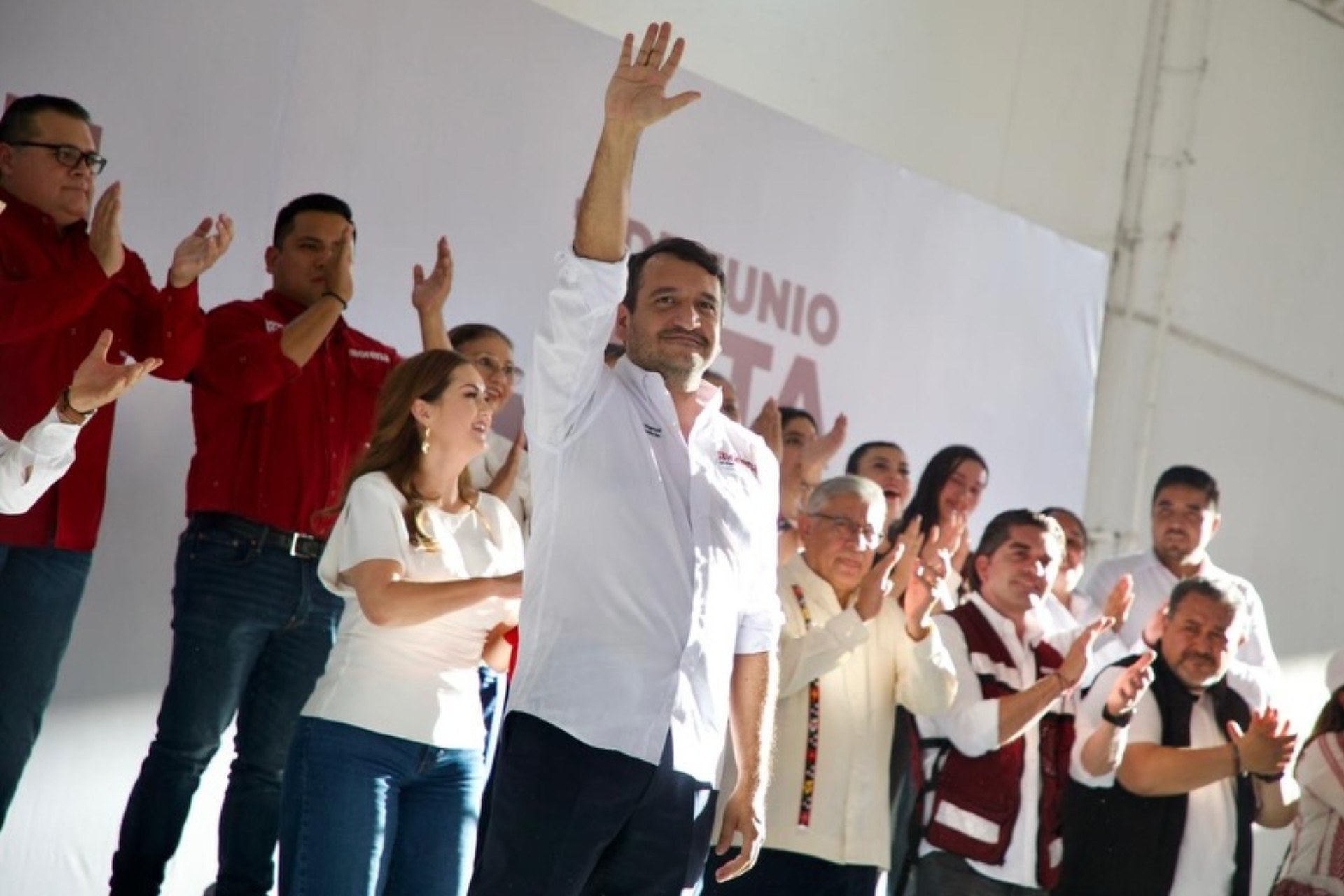 01_andres-manuel-andy-lopez-beltran.jpg