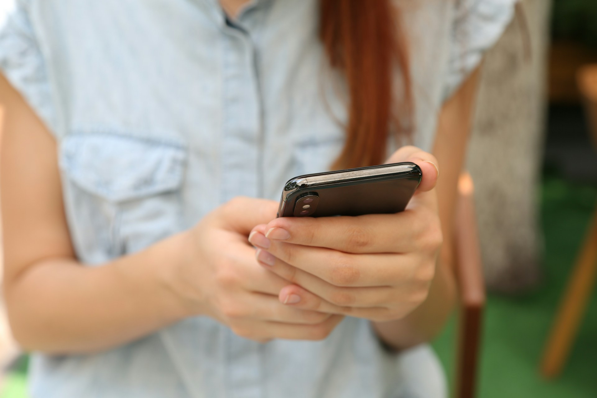 01_celular-estudiantes-jovenes.jpg