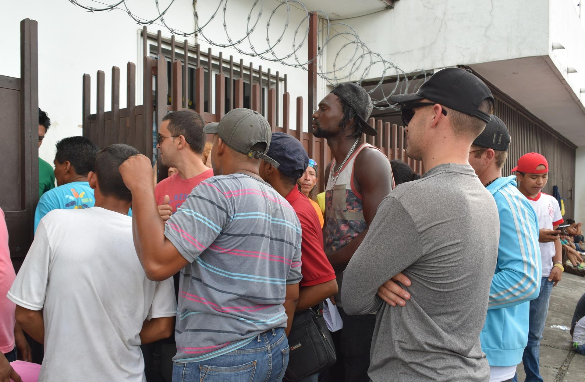 01_cubanos-migrantes-comar-tapachula-chiapas.jpg