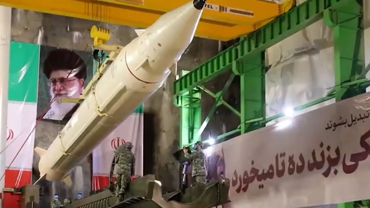02_pkg-iran-00-02-56-05-still002.jpg