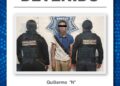 Agentes policiacos aseguran a un sujeto por resistencia de particulares en Cancún