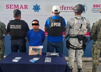 Cae un hombre por presunto narcomenudeo en Benito Juárez tras operativo policiaco