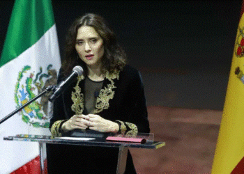 ⚡ Morena y oposición chocan por Díaz Ayuso en México