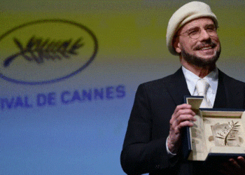 🎬 John Travolta recibe sorpresa histórica en Cannes