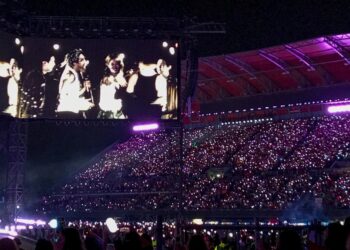 El histórico regreso de BTS hace vibrar a 60 mil personas en el Estadio GNP