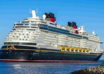 Estados Unidos deporta a empleados de cruceros por delitos de pornografía infantil