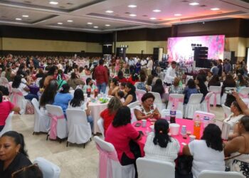 🌷 Ayuntamiento de Othón P. Blanco celebra a madres trabajadoras