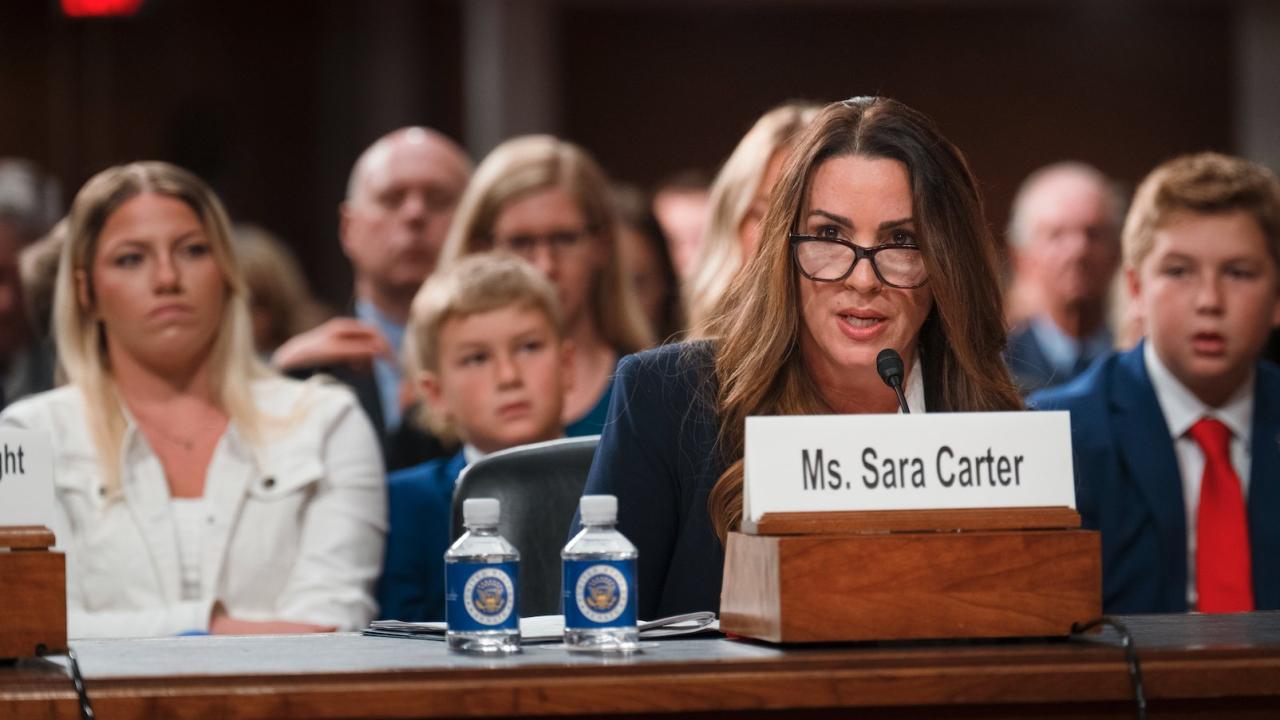 Sara_carter2.jpg