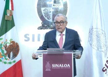 Sheinbaum confirma que el gobernador Rocha Moya permanece en Sinaloa