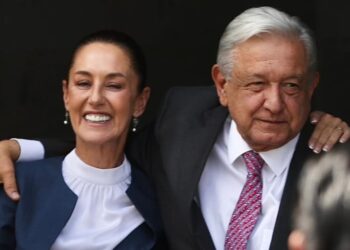 "Sheinbaum niega haber ido a “pedir línea” a AMLO en Palenque"