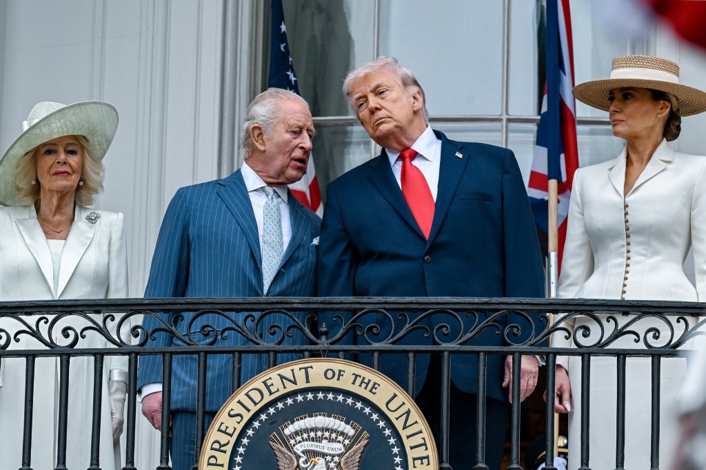 Trump Carlos III