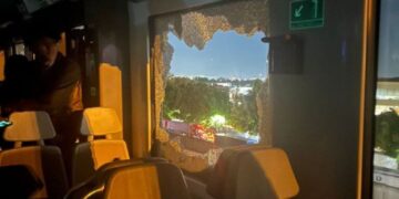 Falla en el tren al AIFA: pasajeros atrapados por más de una hora