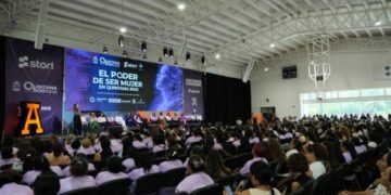 Mara Lezama abre más ventanas de oportunidades a mujeres emprendedoras en foro “El Poder de Ser Mujer”