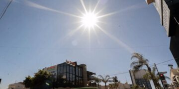 Quintana Roo confirma primera muerte por golpe de calor; autoridades emiten recomendaciones