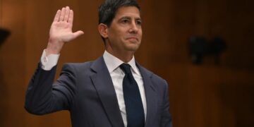 Senado de EE.UU. confirma a Kevin Warsh como nuevo líder de la Fed