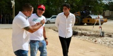 Supervisa Jacobo Arzate los avances de las canchas del Proyecto Federal Mundial Social 2026 en Isla Mujeres
