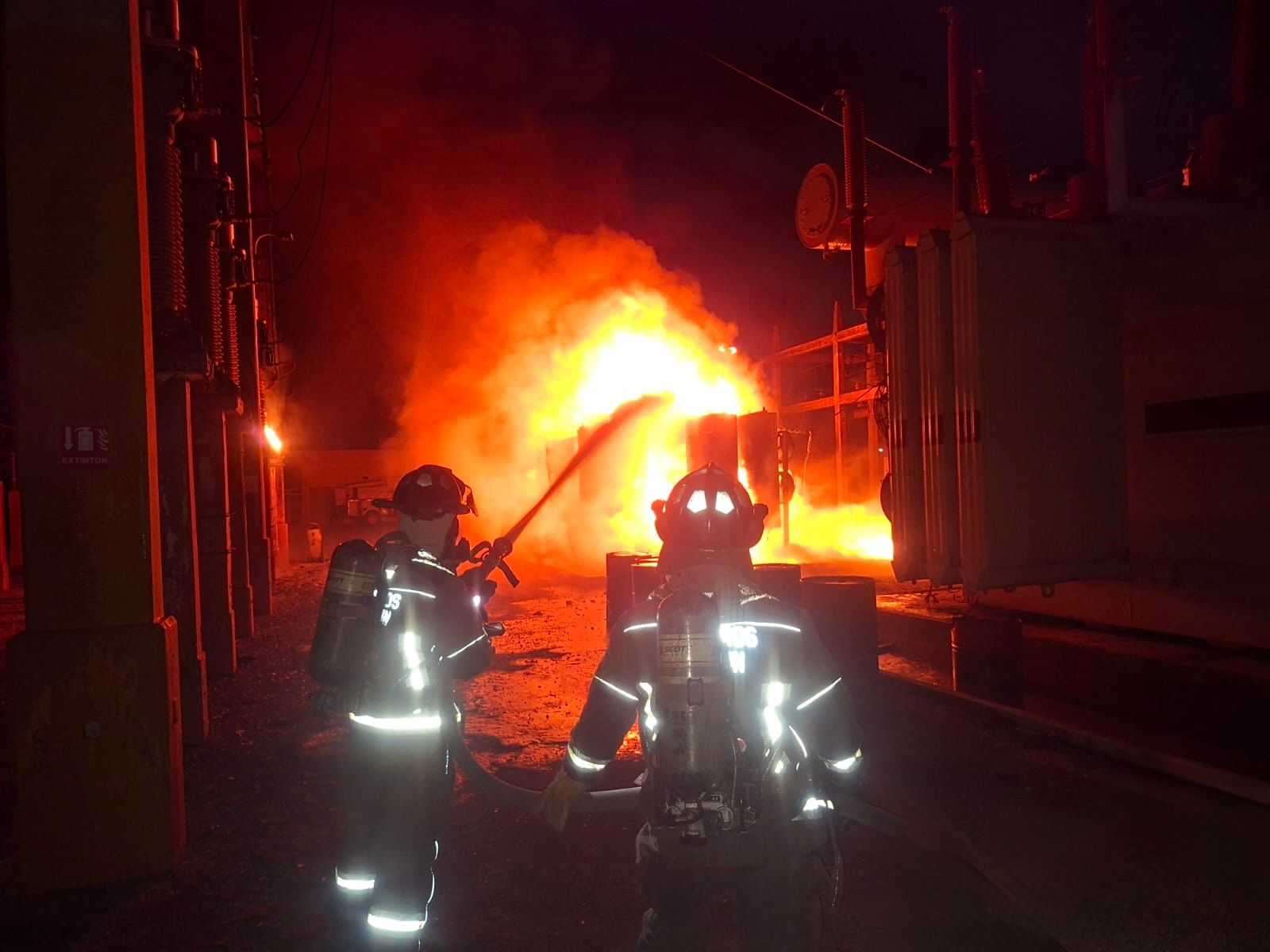 Incendio en subestación de CFE en Cancún controlado