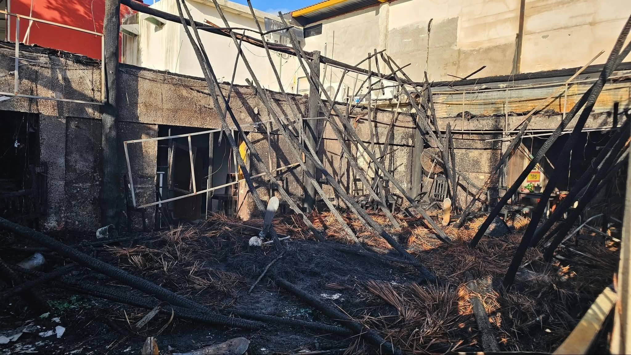 Incendian bar clausurado en Chetumal por presunta trata