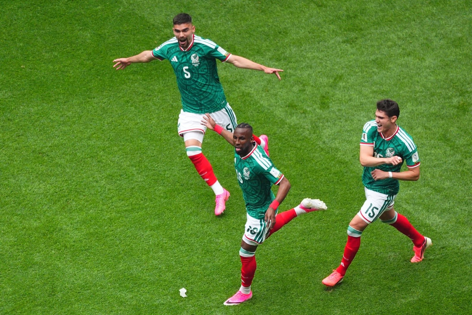 México vence 2-0 a Sudáfrica en inauguración Mundial 2026