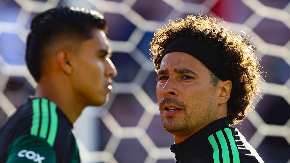 Javier Aguirre perfila portero titular para debut mundialista