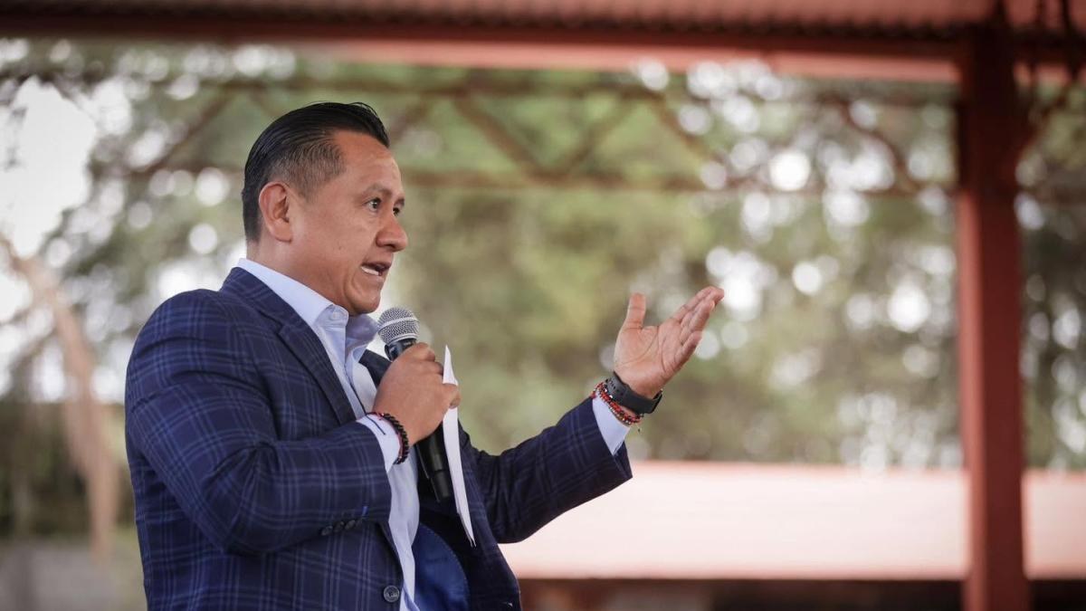 Fiscal de Michoacán solicita licencia temporal en junio