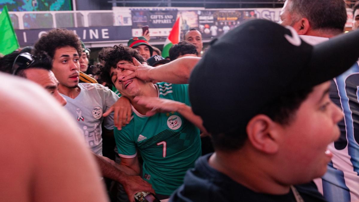 Aficionados de Argentina y Argelia se enfrentan en Nueva York