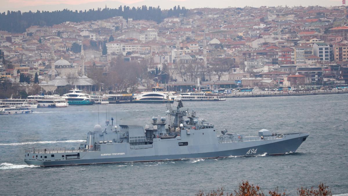 Buque ruso dispara contra yate británico en Canal de la Mancha