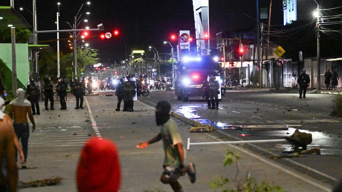 Iván Cepeda llama a la calma tras protestas en Colombia