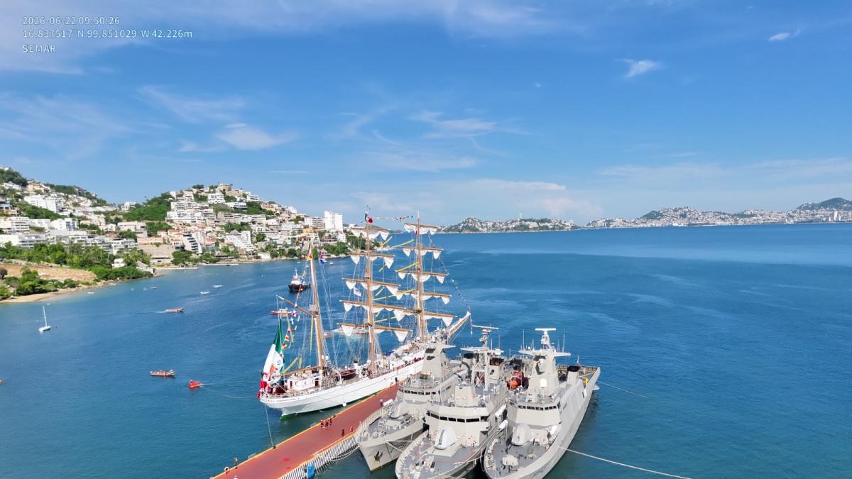 Buque Cuauhtémoc llega a Acapulco antes de crucero