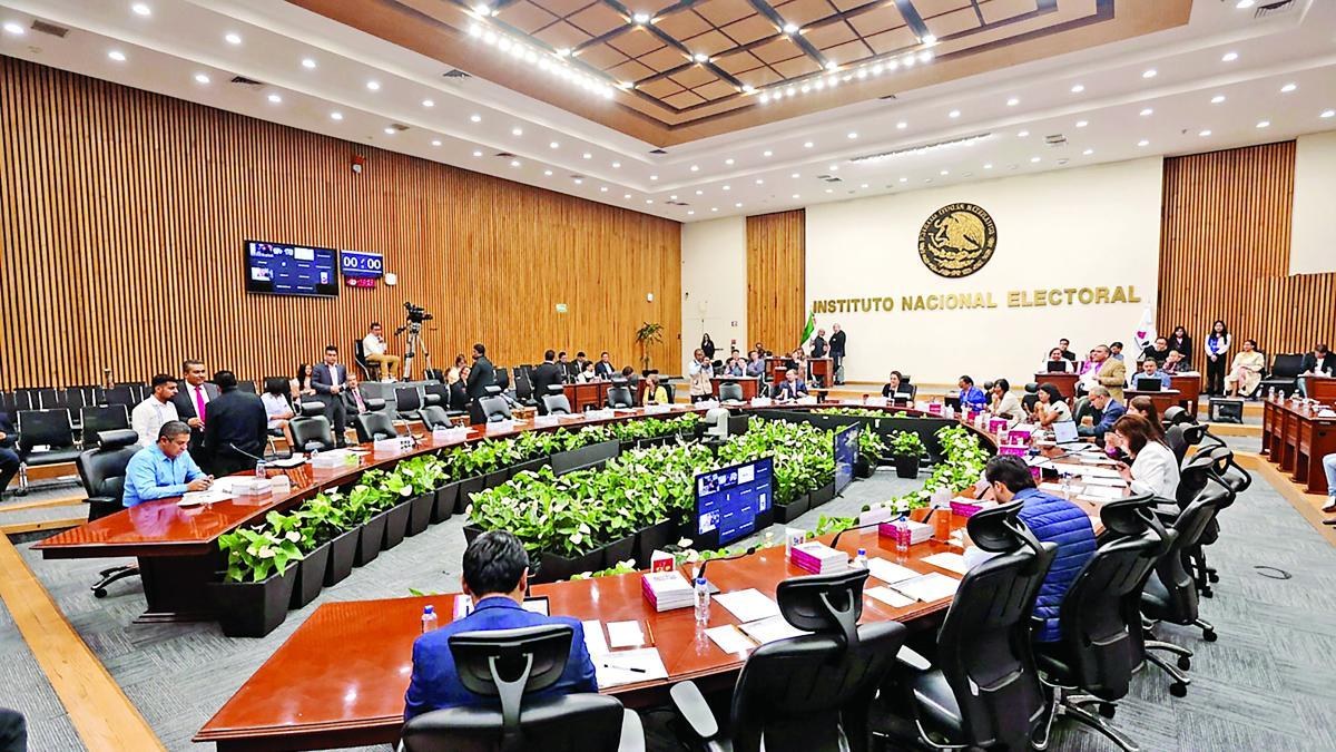INE avala nuevos partidos pese a alerta de UIF