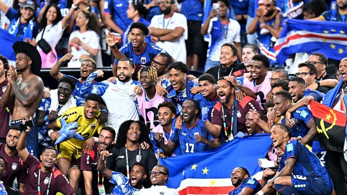 Cabo Verde sorprende y avanza en Mundial de fútbol