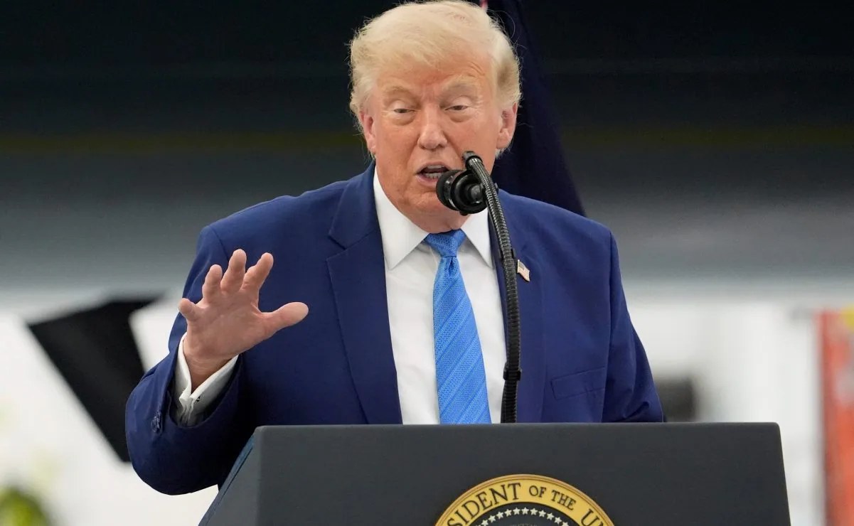 Trump amenaza con arancel de 100% a importaciones europeas