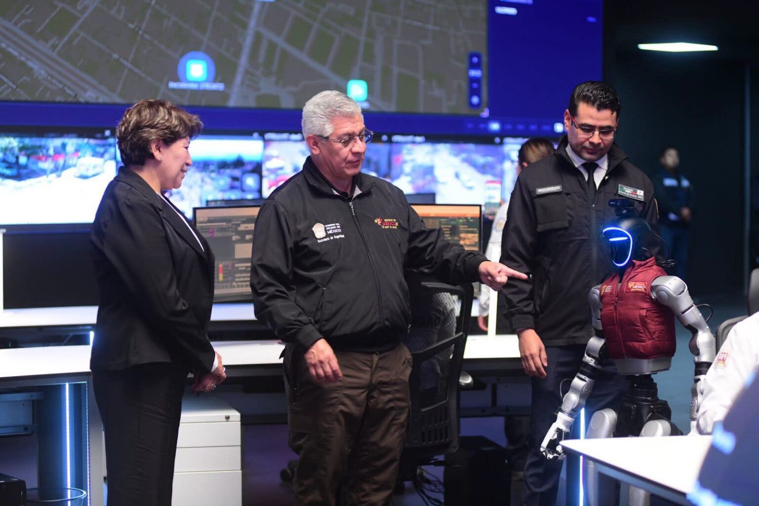 Edomex incorpora robots en seguridad del C5