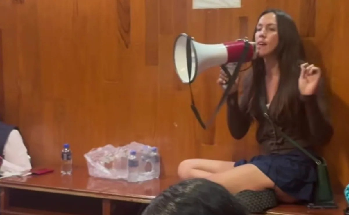Personas trans y no binarias protestan en Segob por diálogo