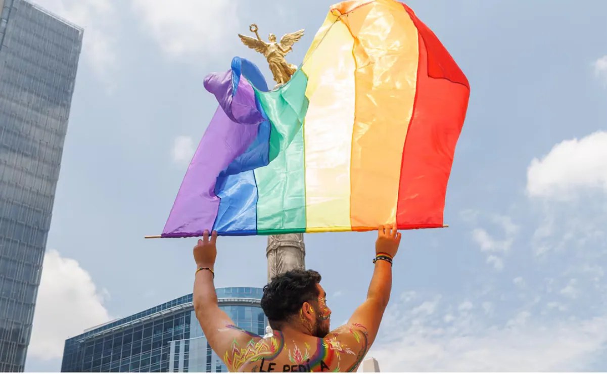 Marchan por desaparecidos LGBT+ en Ciudad de México