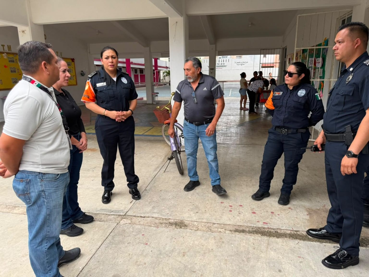 Playa del Carmen refuerza seguridad en escuelas con operativo