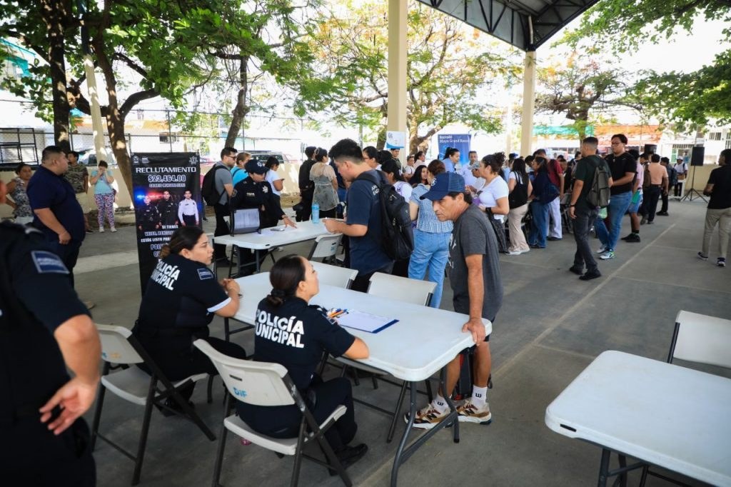 Playa del Carmen realiza 16ª Feria Municipal del Empleo