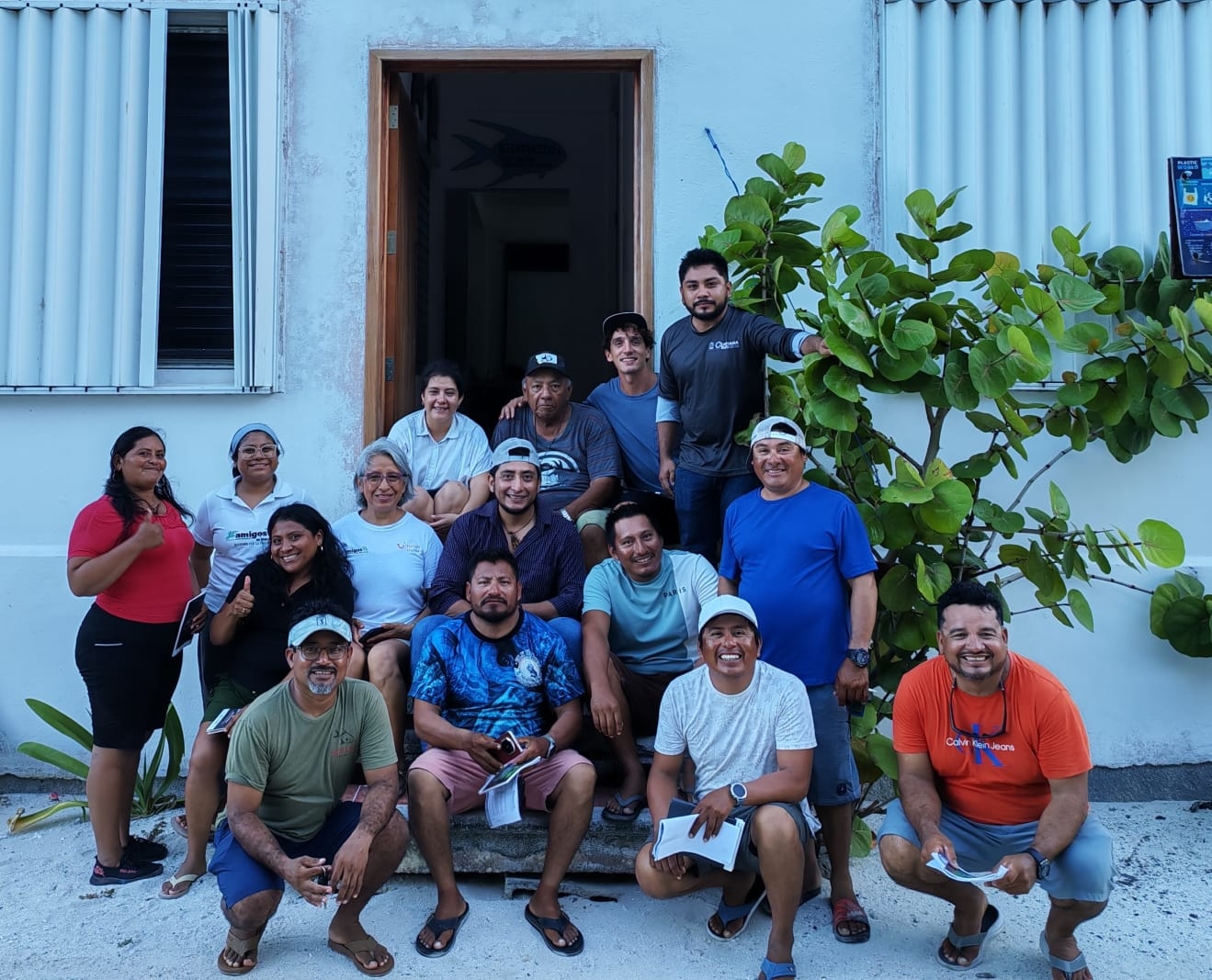 Taller impulsa turismo sostenible en Santuario del Manatí