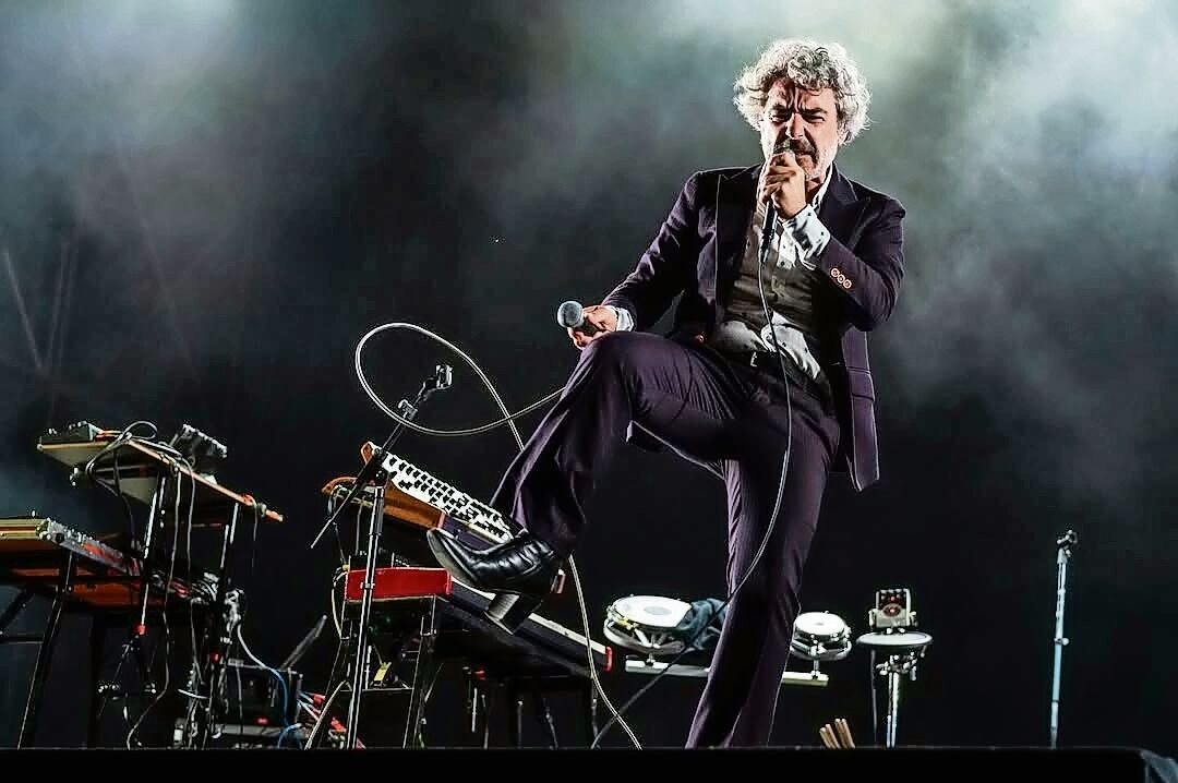 León Benavente presenta gira en Ciudad de México
