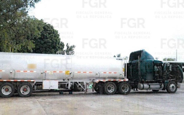 FGR asegura más de 46 mil litros de hidrocarburo en Jalisco