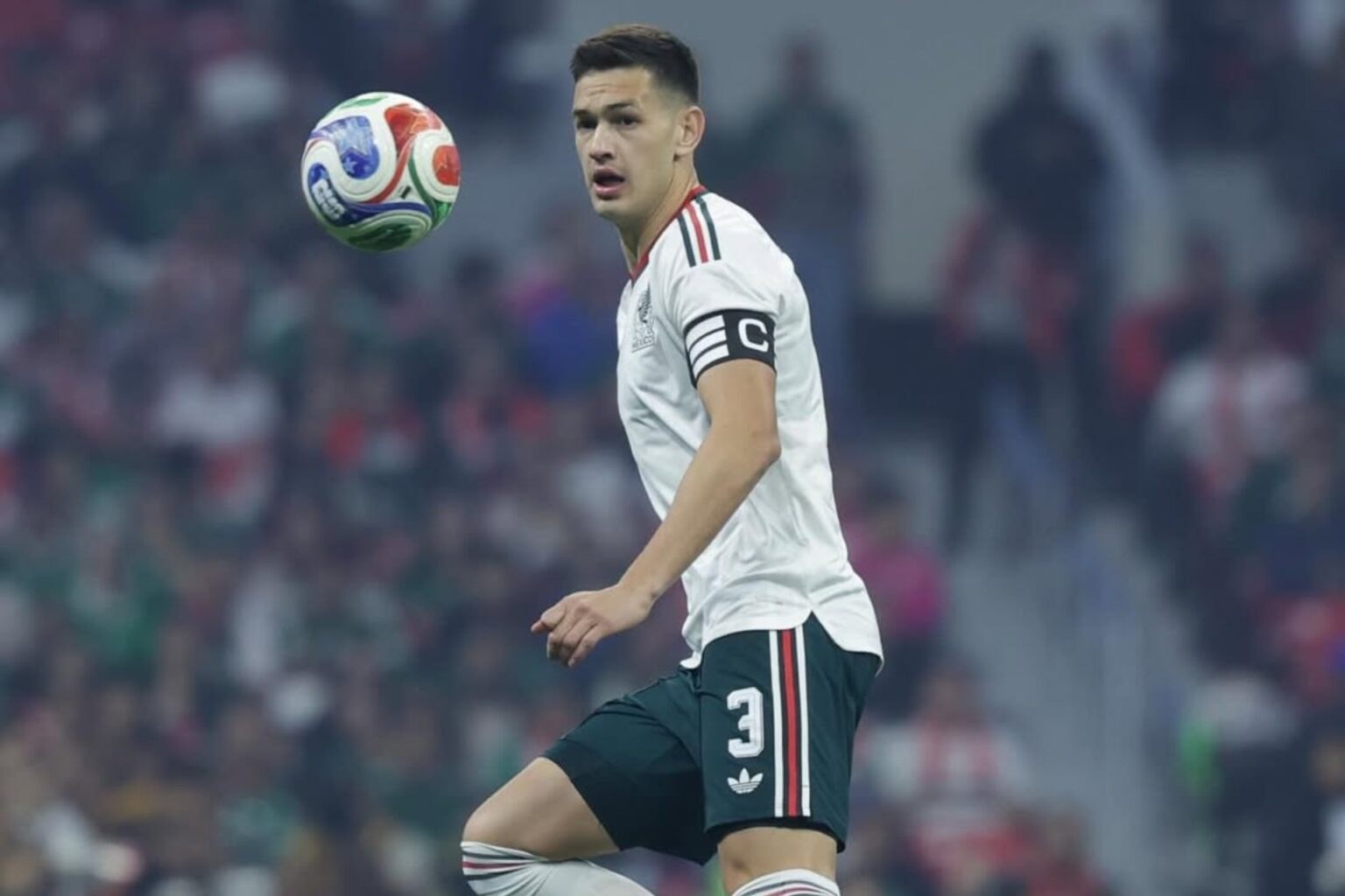 México analiza sustituto de César Montes ante Corea del Sur