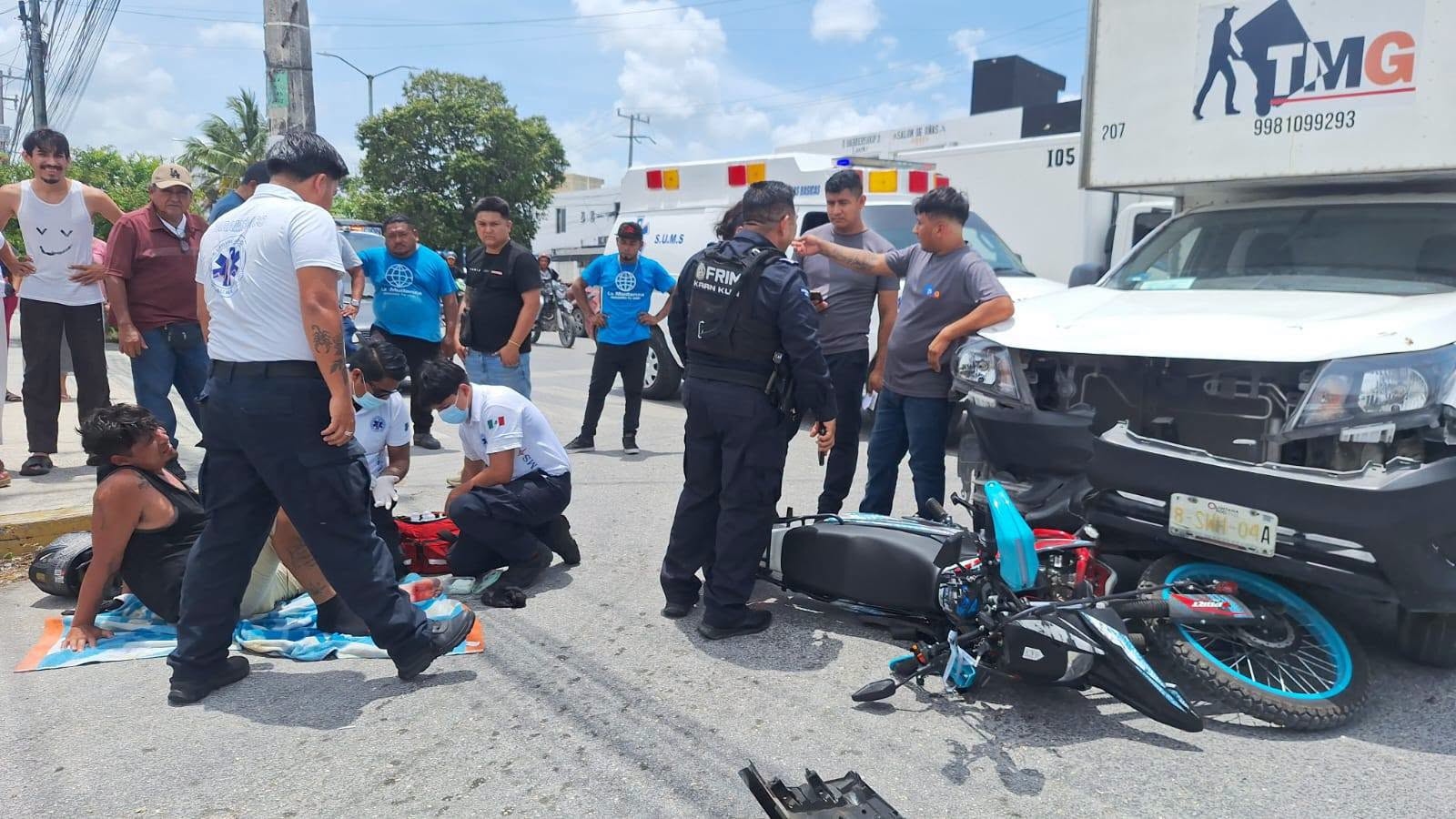 Camión embiste a motociclista en Supermanzana 521 Cancún