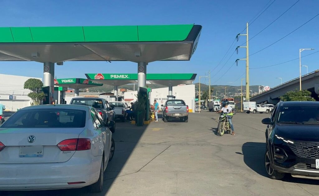 CNTE genera desabasto de gasolina en Oaxaca por plantón