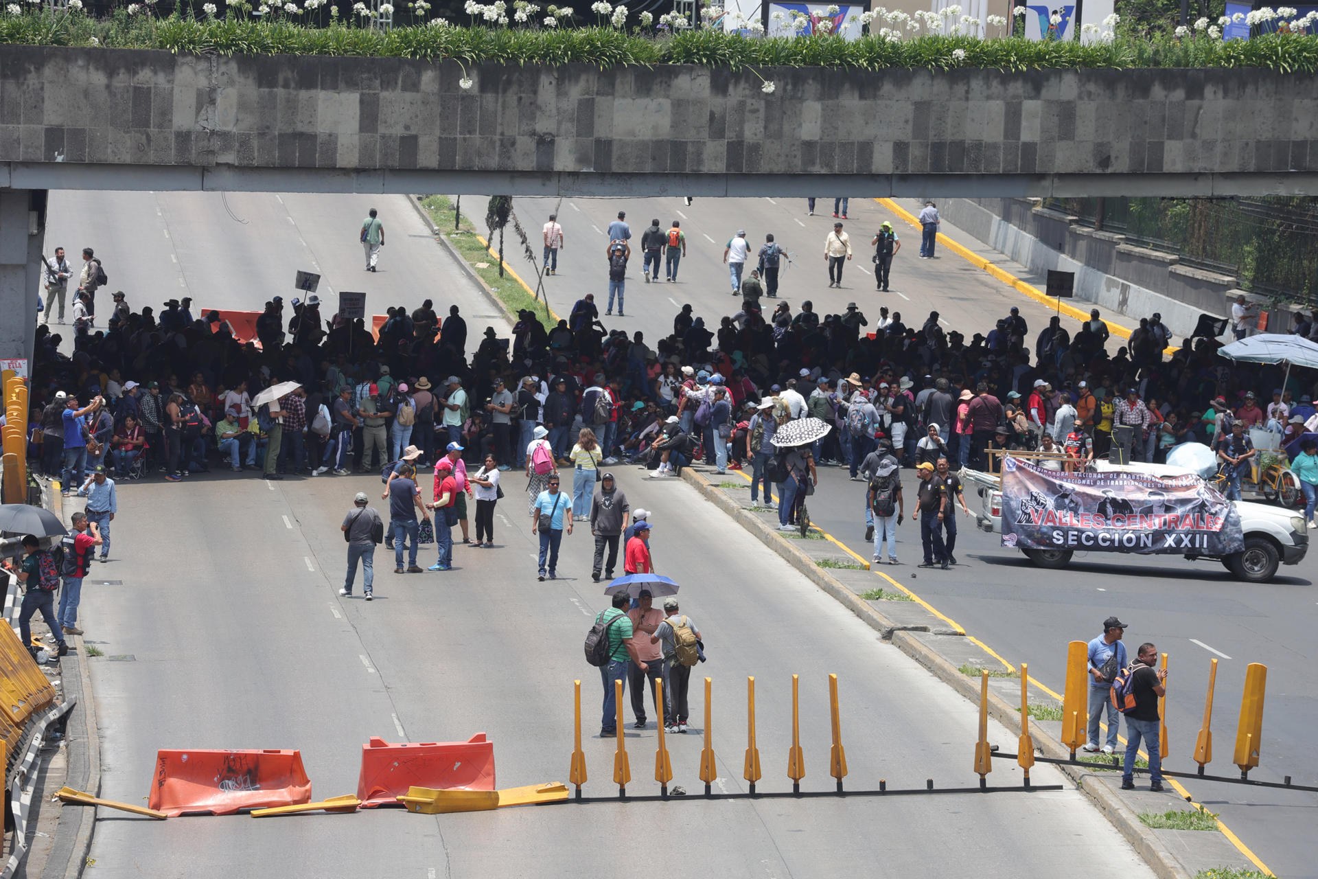 01_maestros-cnte-protesta-cdmx-2jun26.jpg