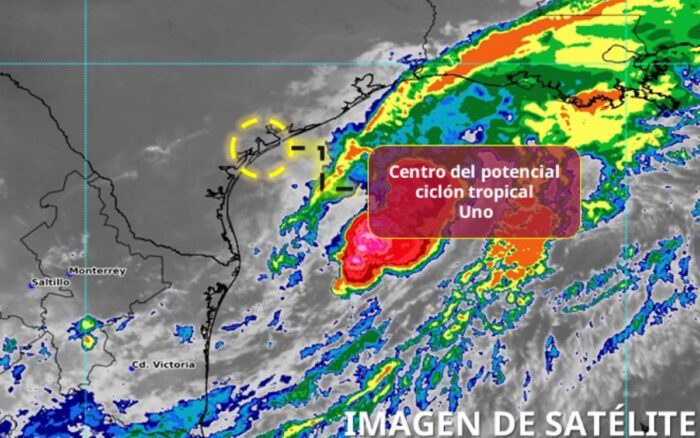 Potencial ciclón Uno avanza en el Golfo de México