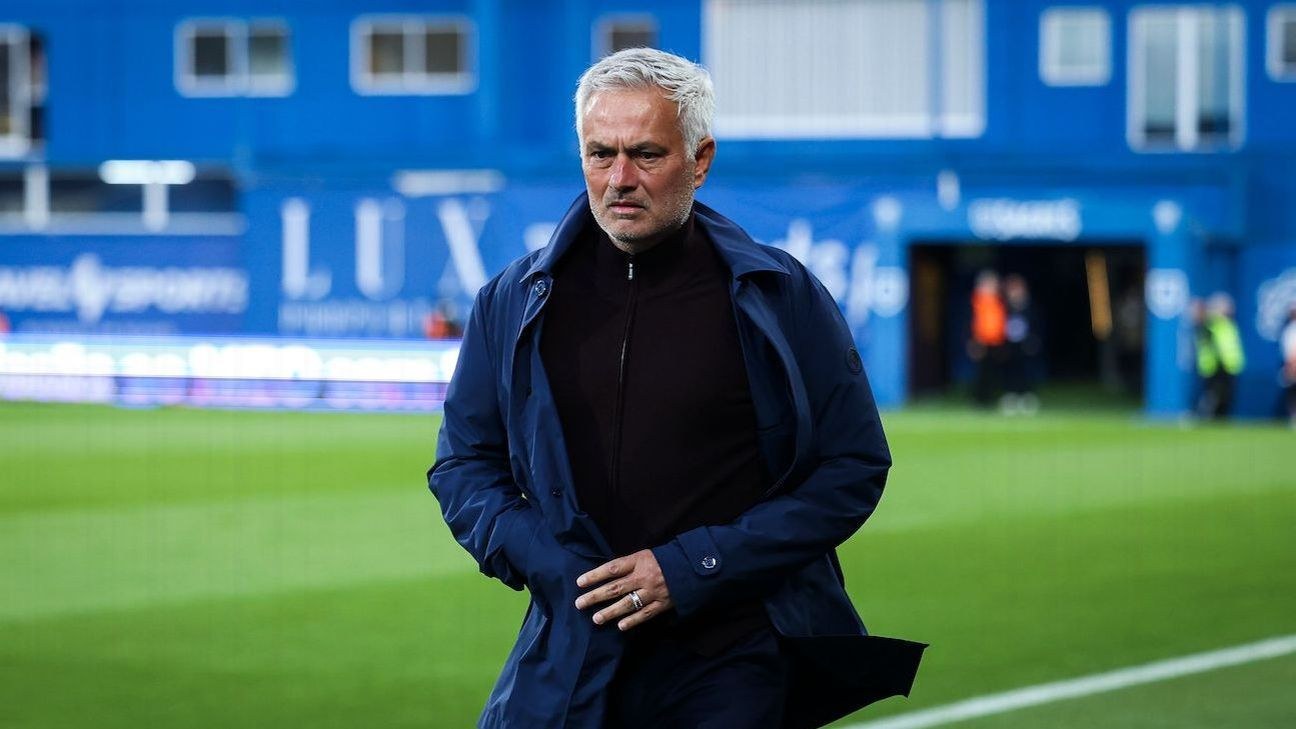 Mourinho se despide del Benfica rumbo al Real Madrid