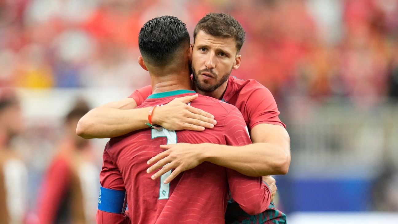 Rubén Dias minimiza críticas a Cristiano Ronaldo en Mundial